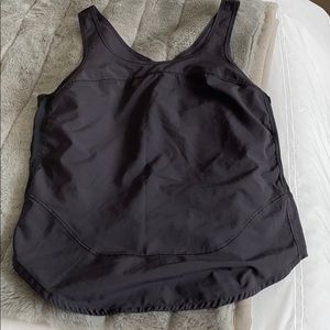 Lulu lemon tank top. Loose fit absorbant tank.